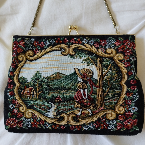Du-Val vintage girl & scenery tapestry purse with snake chain Hong Kong - Picture 1 of 16